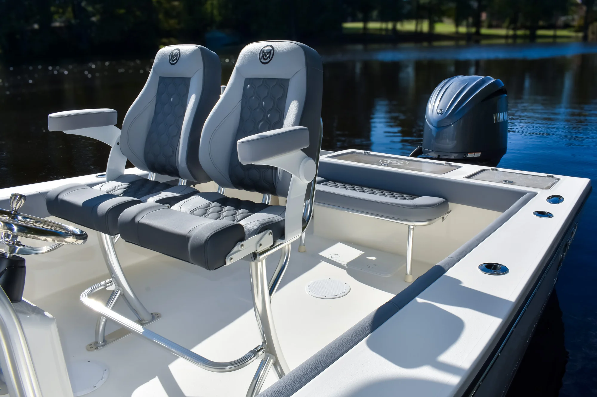 MayCraft 245 Offshore CC